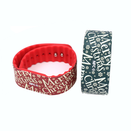 Color silicone wristbands