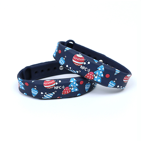 Color silicone wristbands