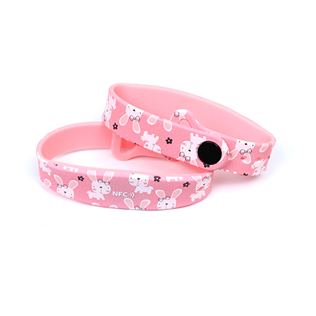 Color silicone wristbands